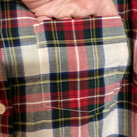 J.Crew size XS plaid long sleeve perfect fit button down 100% cotton shirt - Picture 4 of 8